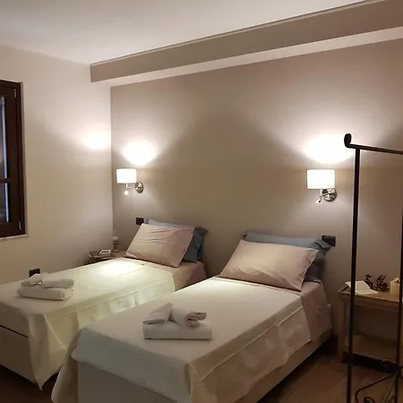 Al Civico16 Bed & Breakfast *
